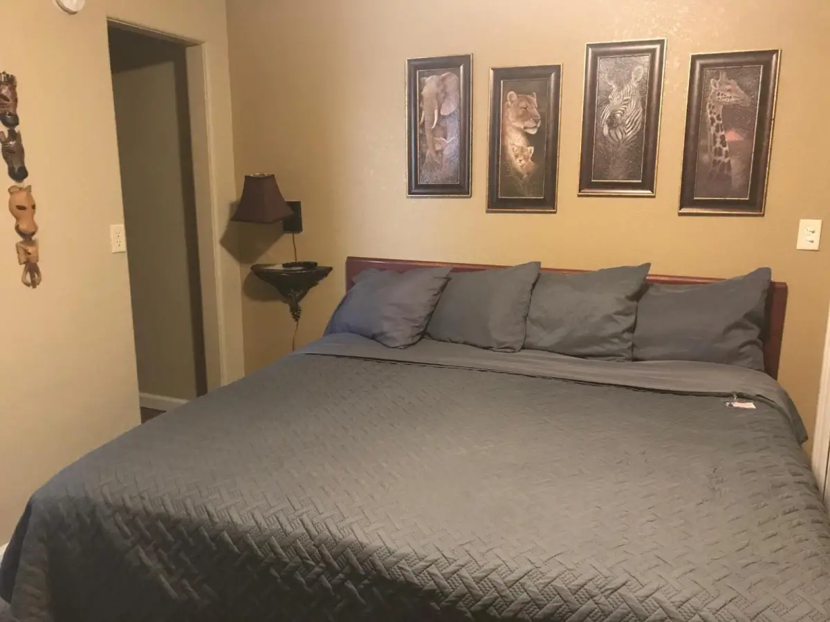 Highland Court Motel 9